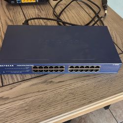Netgear 24 Port Gigabit Switch