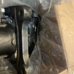 Dodge dart front calipers set 2 front L5270 and L5271