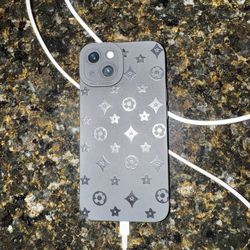 iPhone 📱 13 128 gb.  Is for boost Mobil