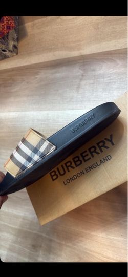 Burberry slides