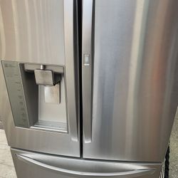 LG Counterdepth Stainless Steel Frenchdoor Refrigerator With Water And Ice 