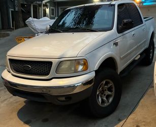 2001 Ford F-150 · Lariat Pickup 4D 6 1/2 ft