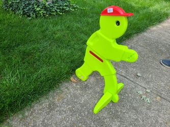 Safety kid sign to slow traffic