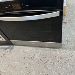 New 30-Inch Single Wall Oven With Air Fry When Connected - 5.0 Cu. Ft.