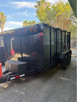 Smooth dump trailer