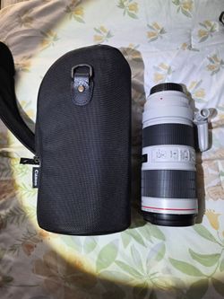 Canon 70-200mm f/2.8 L IS III USM EF- Mount with  tripod collar/foot