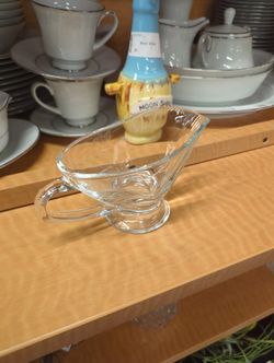 Clear Glass Gravy Boat with Handle