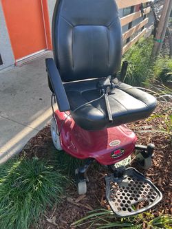 Motorized wheelchair