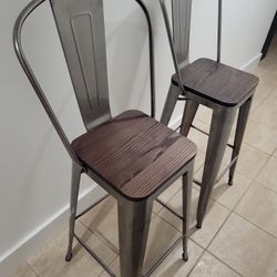 Metal bar stools 