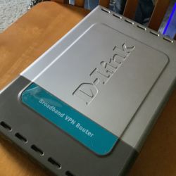 D-link 8 Port Broadband Vpn Router Di-808hv