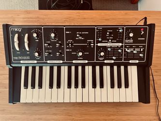 Vintage 1982/1983 Moog The Rogue Synthesizer - Excellent Condition - Includes NIB Extra Power Supply