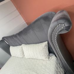 Gray Platform Bed Frame King New 