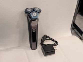 Philips Norelco 7000 Electric Shaver