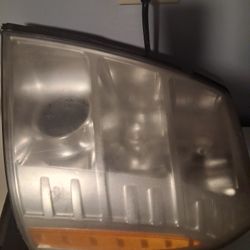 Front headlights and rear tail lights 2007cadillac escalade Works Like Nwe 