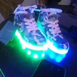 $ize 11.5 Kids Multiple Light Up $hoes