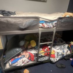 Sturdy Metal Frame Twin Bunk Bed