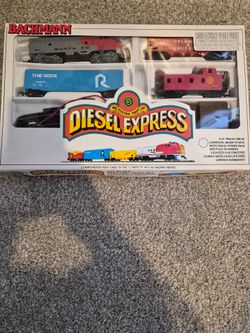 Bachmann Diesel Express HO Train Set Santa Fe Complete w Track Power