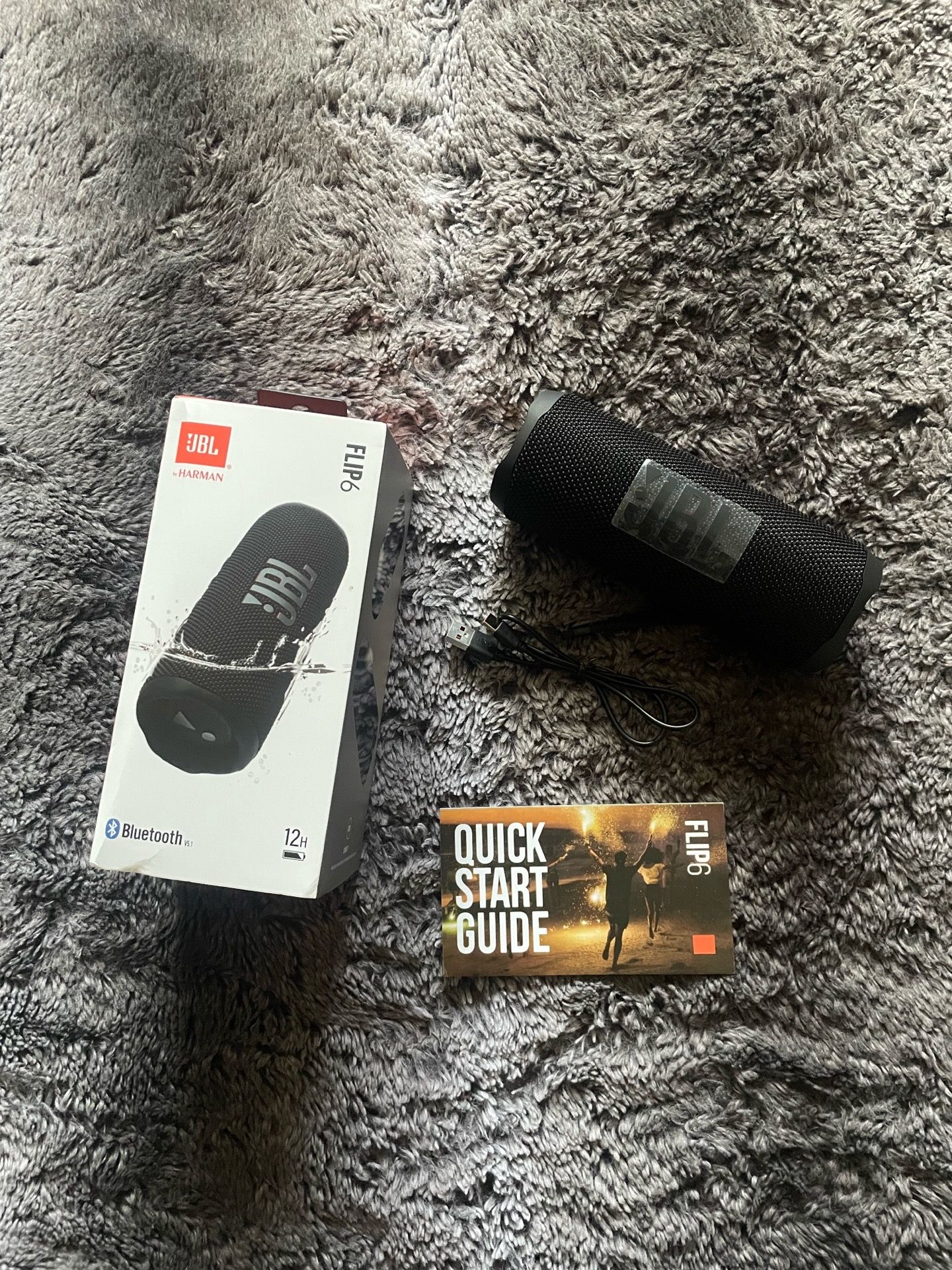JBL flip 6 speaker