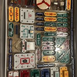 Snap Circuits Extreme Kit 