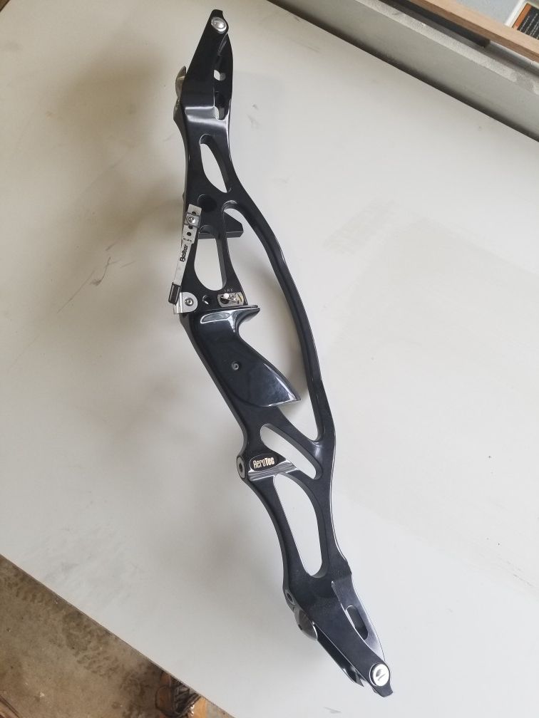 Hoyt Aerotec Recurve Riser 25 RH