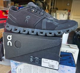On Cloud (19.0003) Women's Running Shoes – All Black, Size 10, Used