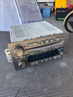 Chevrolet Silverado Stereo Deck