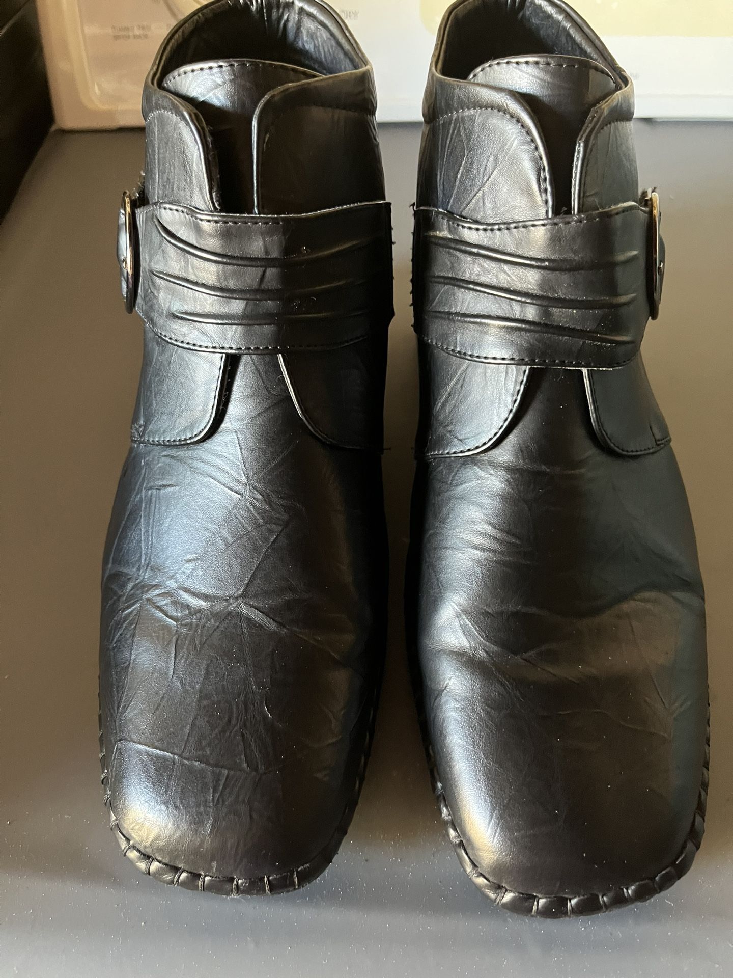 Boots/Shoes - Women’s Black Faux Leather With Silver Buckle/Velcro Strap, Size 11M, Used, Good Condition - Like New!
