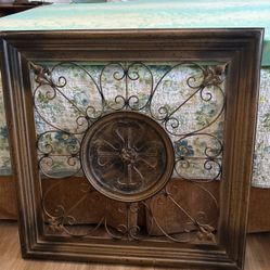 Cuadro De Latón Muy Bonito 2 Pies Y Medio De Largo Y Ancho.solo Efectivo.