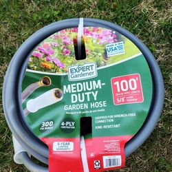 100 Ft Medium Duty Garden Hose -new
