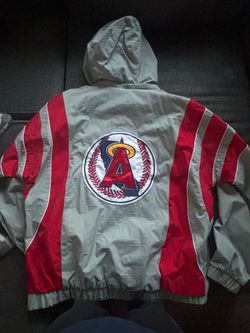 Angels pull over windbreaker