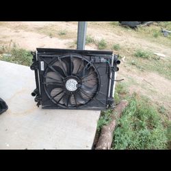2014 Dodge Challenger 5.7 Hemi Radiator/A-CCondenser And Fan Assy. All In One!