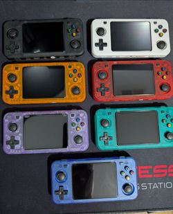 Retro Emulator Handheld (1 Left)