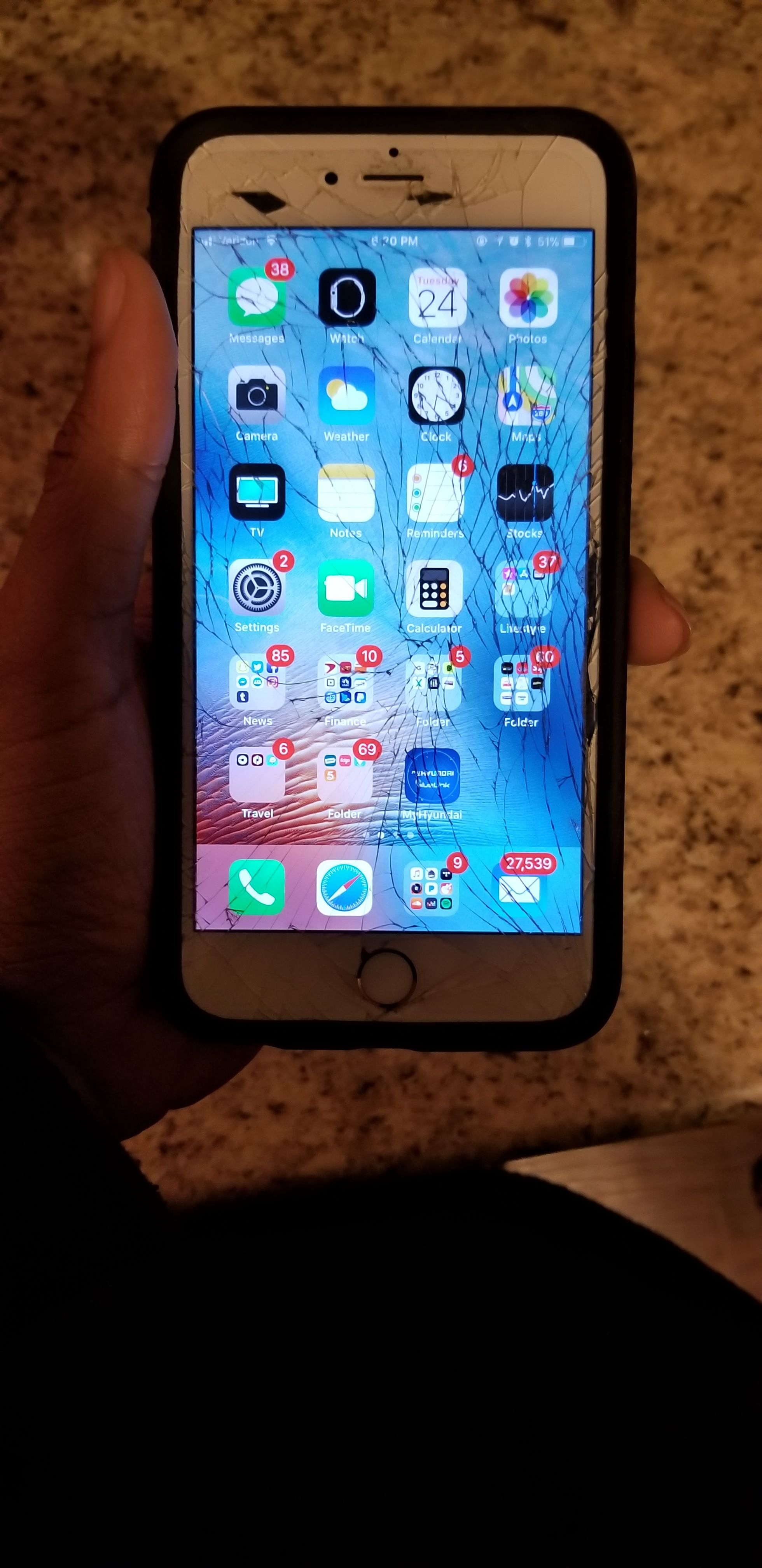 Verizon iPhone 6s+ and 42 mm Apple Watch