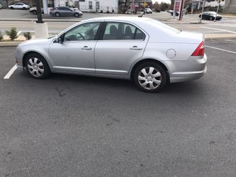 2010 Ford Fusion runs well motor and trans good