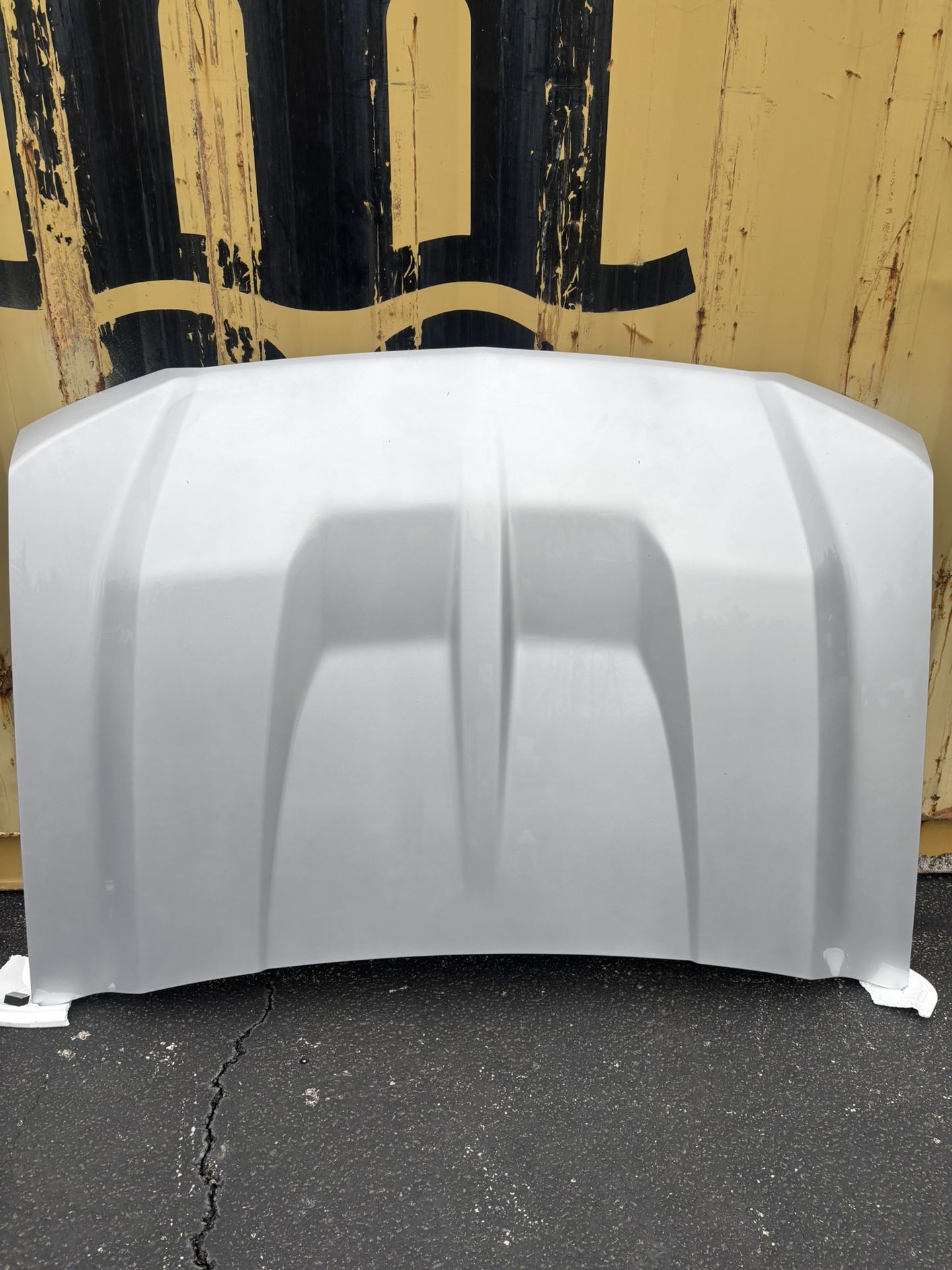 21-24 Chevy Silverado hood , Silver
