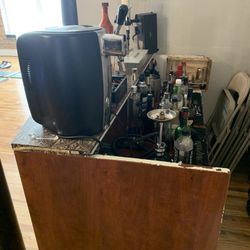 Full Bar With All Bar Accessories Including Beer Tap And More