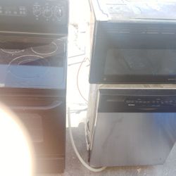 Stove, Dishwasher, And Microwave 