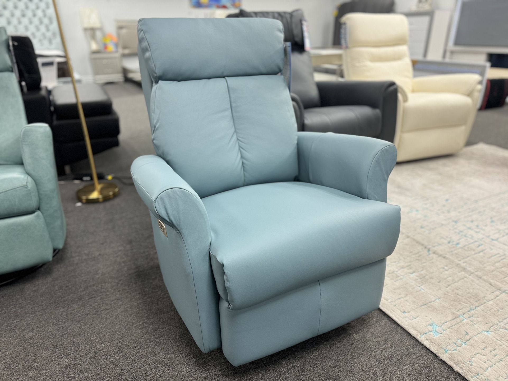 😄😄 Recliners Recliners Recliners All On Special !! Leather Power Rockers Swivel  Lift Recliners & Message Chairs On special starting @ $199 😄😄