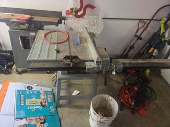 Delta contractor saw