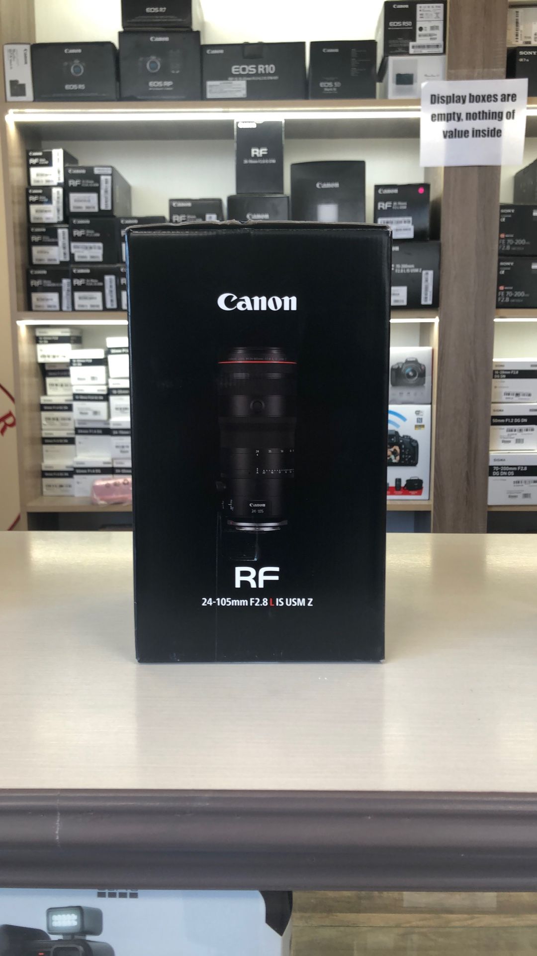 Canon RF 24 105 mm F 2.8 L IS USM Z Lens
