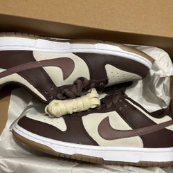 Nike Dunk Low Plum Eclipse 