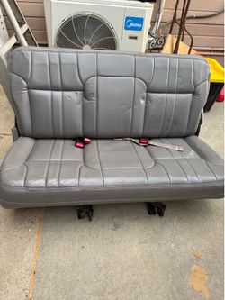 Ford excursion 3rd row seat