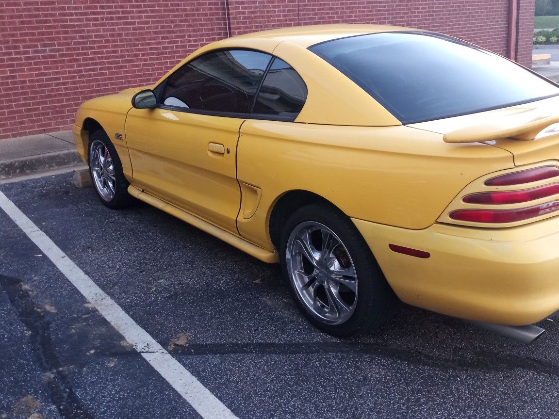 1994 Ford Mustang