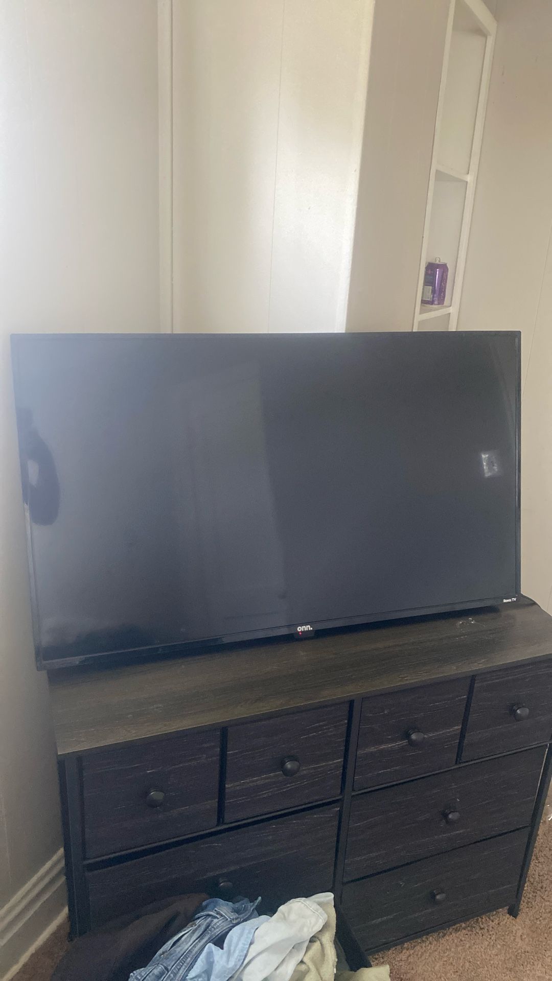 Here Go A 45 Inch Tv For Sell I Paid 243 For It Comes With A Free Netflix, Account