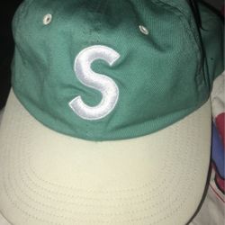 Supreme Hat