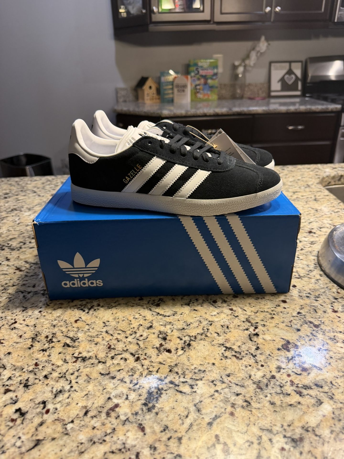 Size 7.5 Adidas Gazelle Black Cloud White SKU BB5476 Brand New