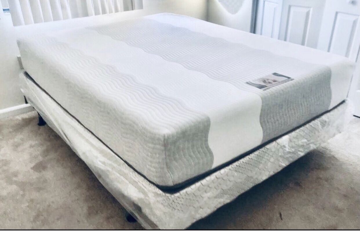 MATTRESS+BOX Queen size Memory Foam gel Tempurpedic 12”thick Comfortable+Quality Brand New Delivery Available We Finance