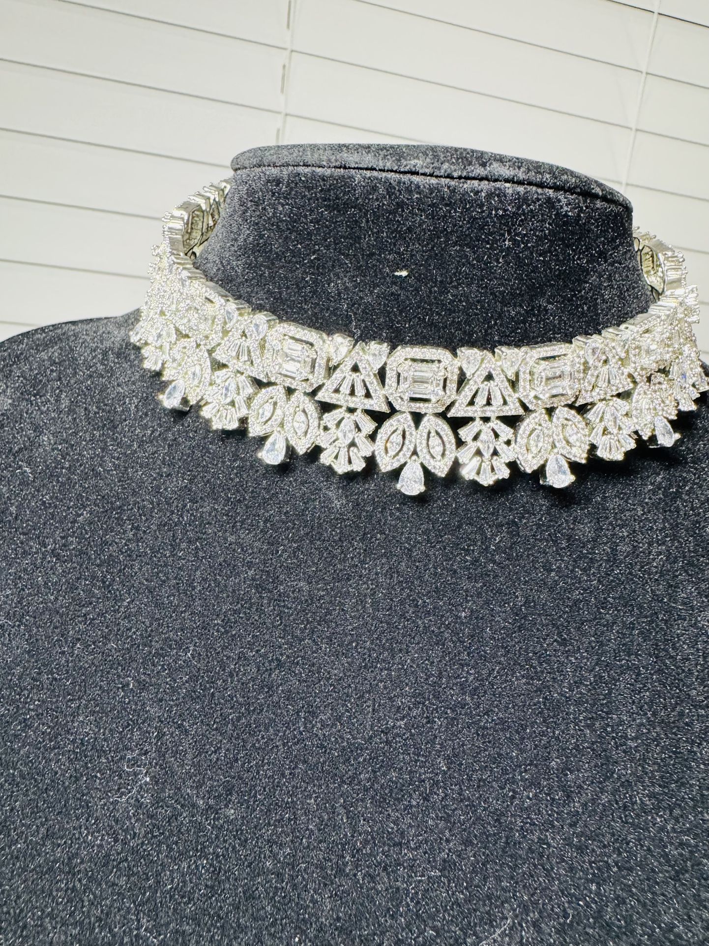 Ad Choker Set