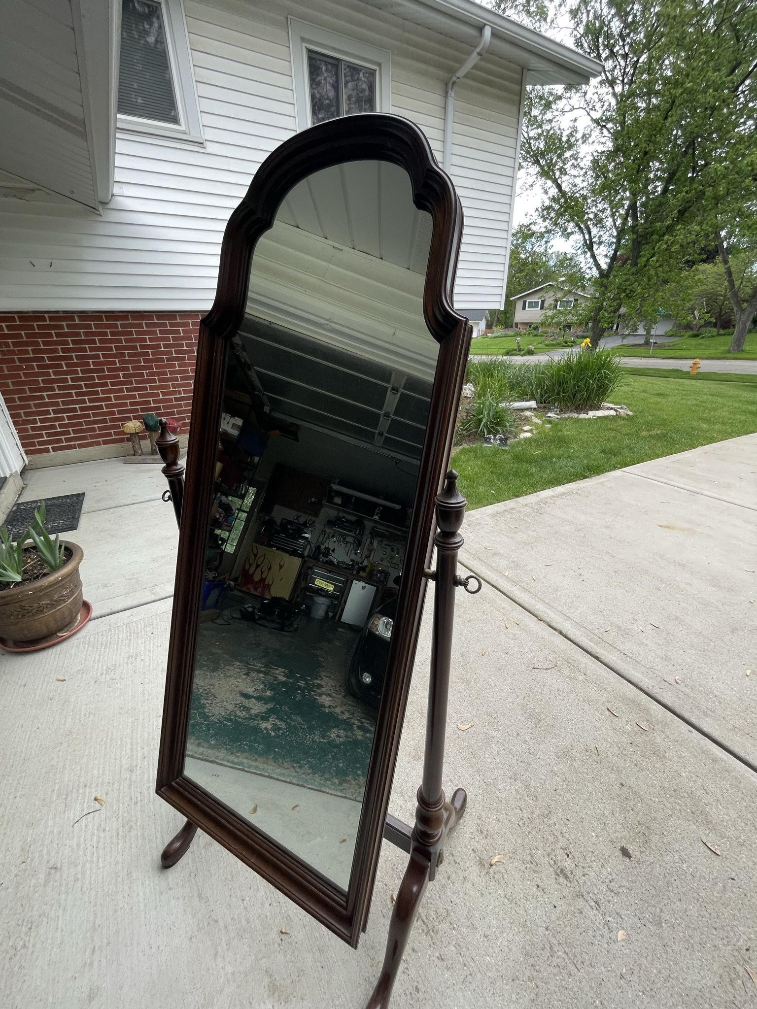 Free Standing Mirror Ethan Allen 