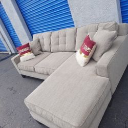 Modern Sectional Couch Gray 🛋 Very Clean 🛋 